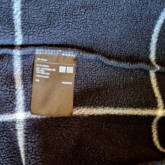 UNIQLO Fleece Zip Front Jacket Black and White Square Stripes - Picture 6 of 7